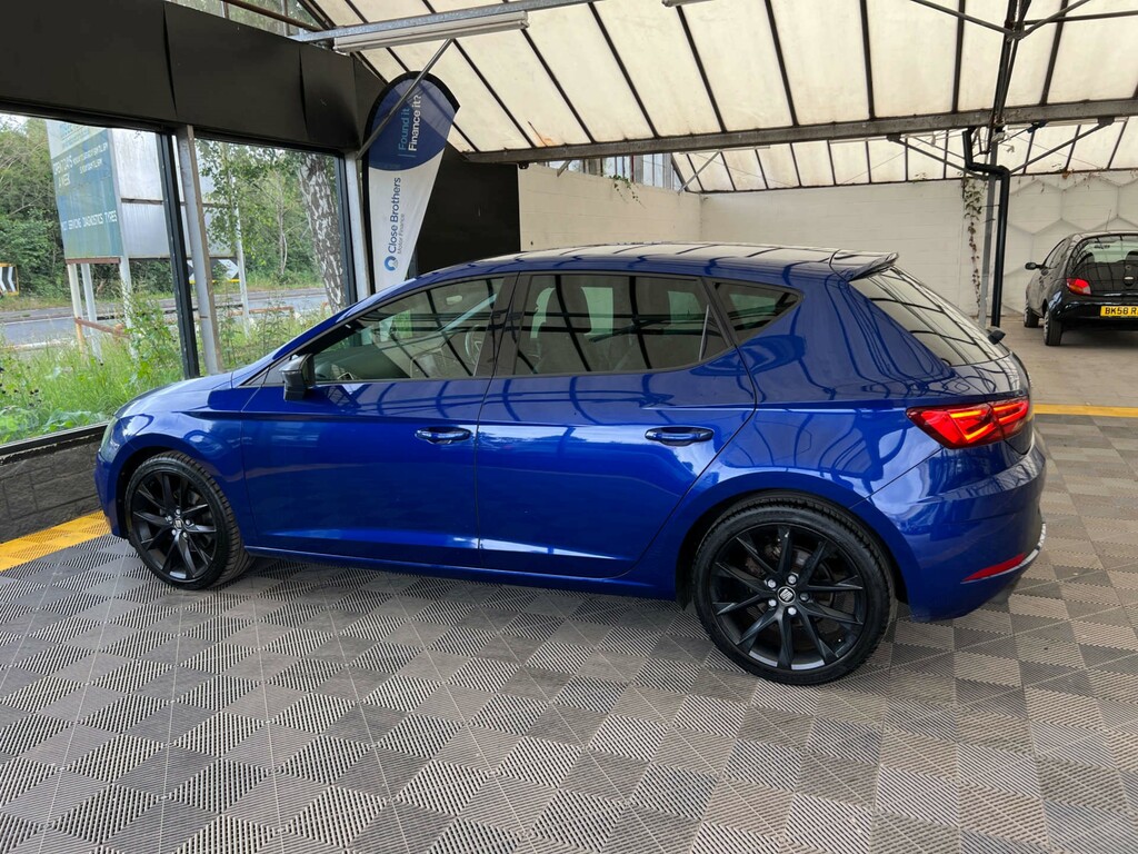 Seat Leon Tsi Evo Fr Black Edition Blue #4