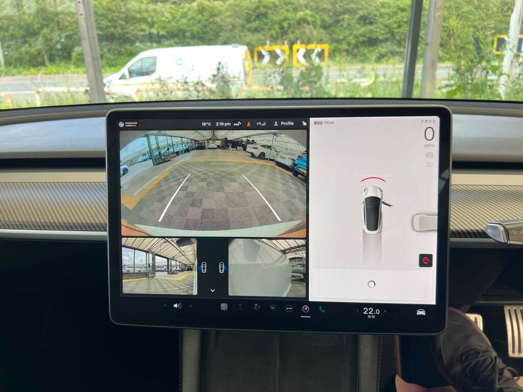 Tesla Model 3 0.0 Model 3 Long Range Awd Saloon Red #16