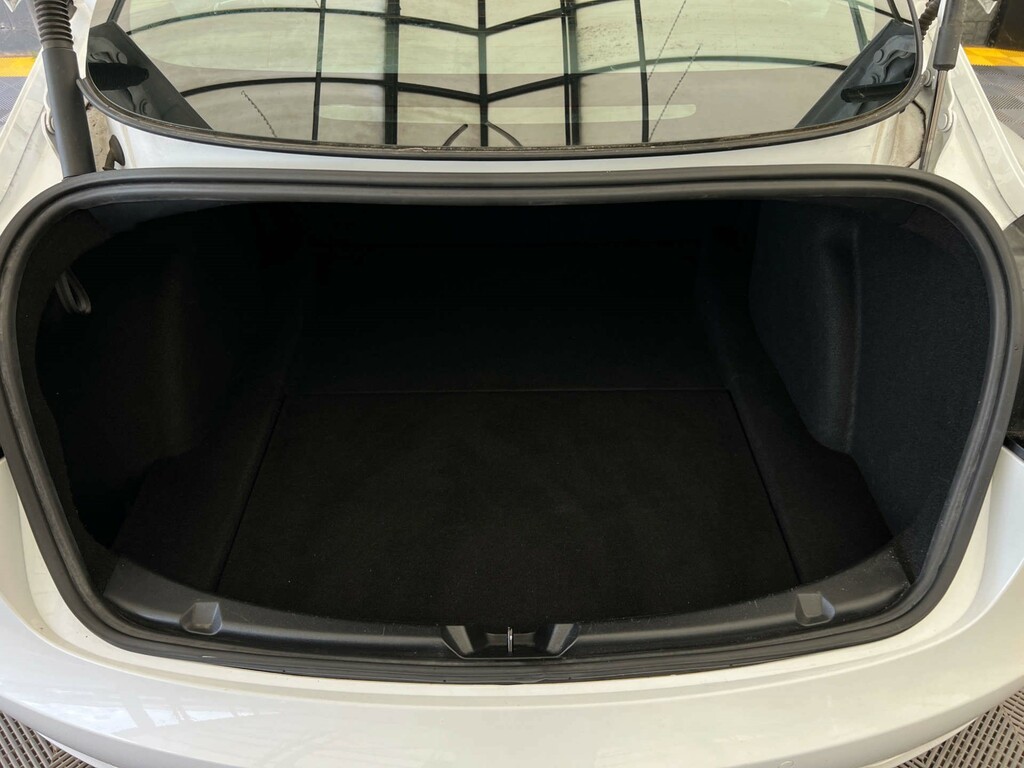 Tesla Model 3 0.0 Model 3 Long Range Awd Saloon Red #21
