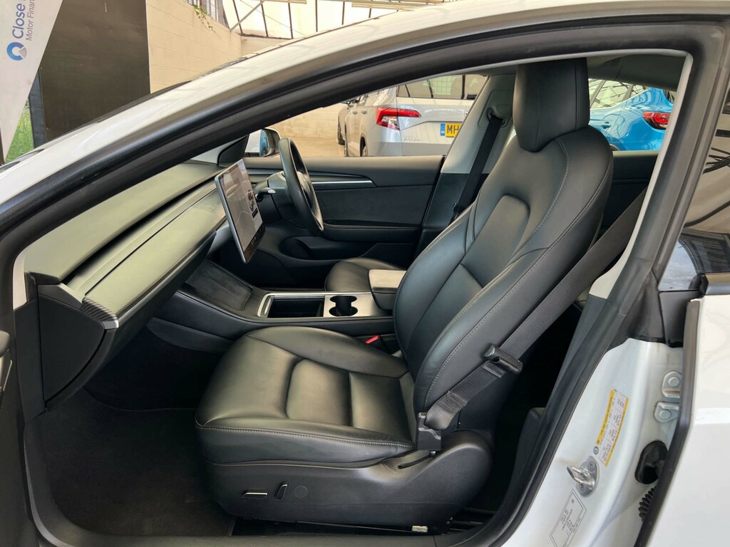 Tesla Model 3 0.0 Model 3 Long Range Awd Saloon Red #17