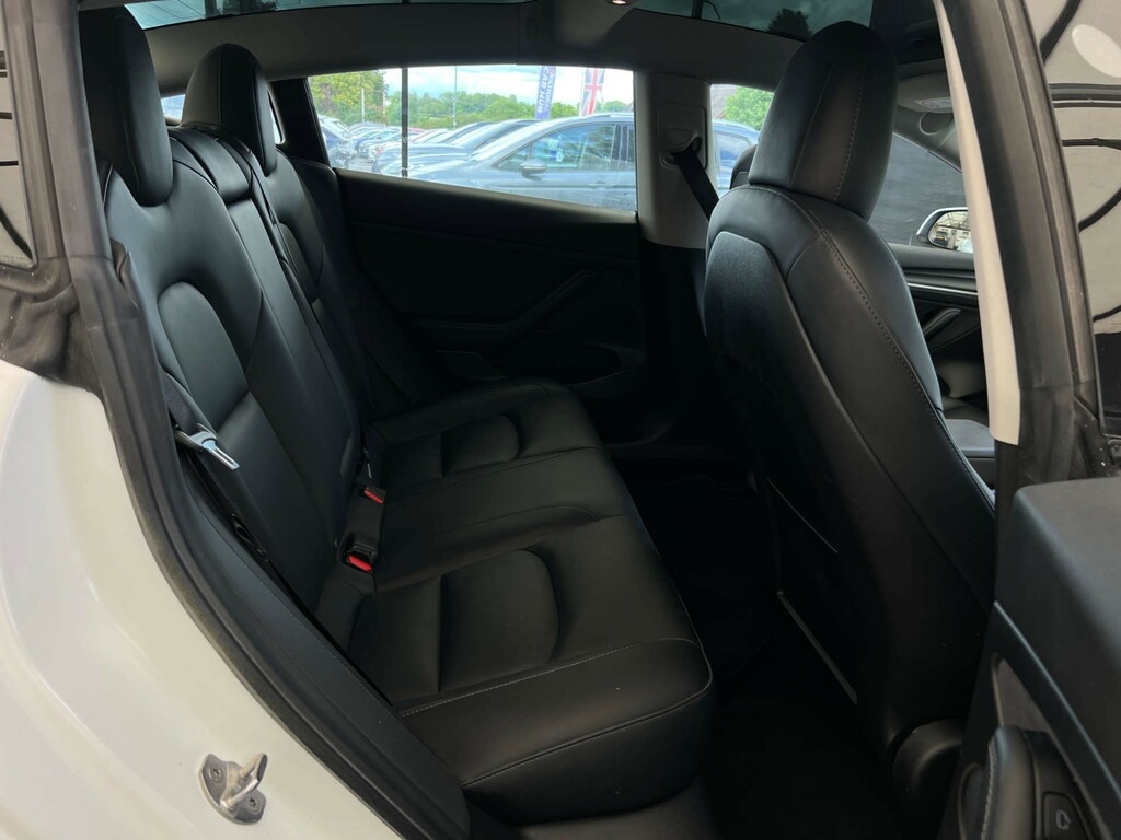 Tesla Model 3 0.0 Model 3 Long Range Awd Saloon Red #18
