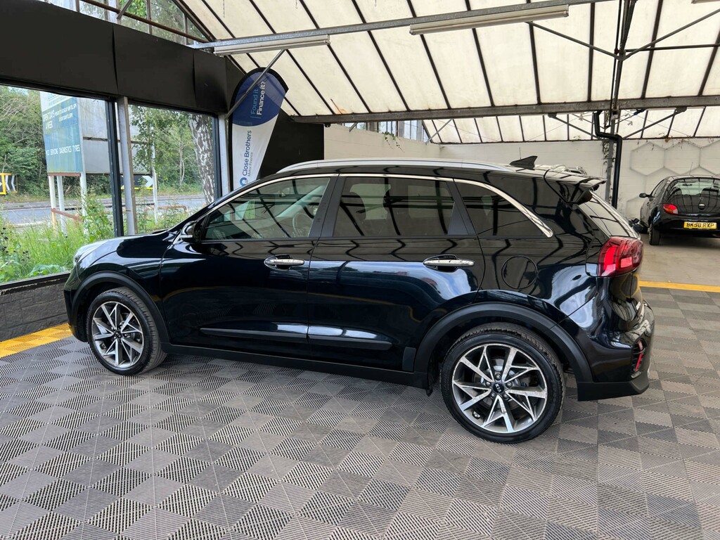 Kia Niro Suv Black #4