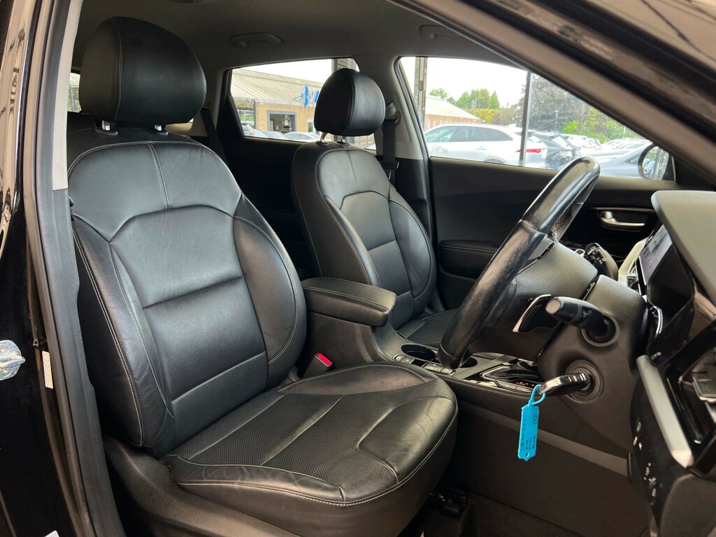 Kia Niro Suv Black #6