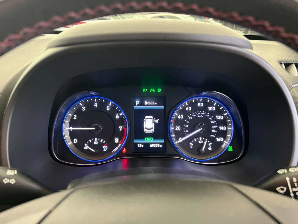 Hyundai Kona Hatchback White #14