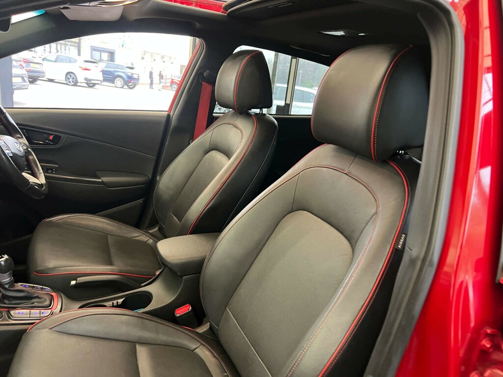 Hyundai Kona Hatchback White #23