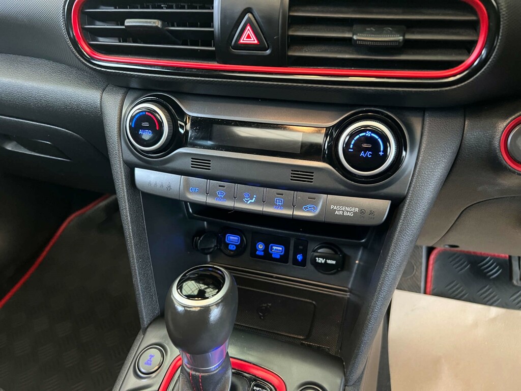 Hyundai Kona Hatchback White #16