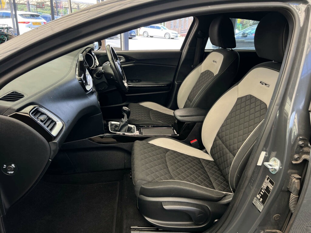 Kia Proceed 1.6T Gdi Isg Gt Dct 2019 White #19