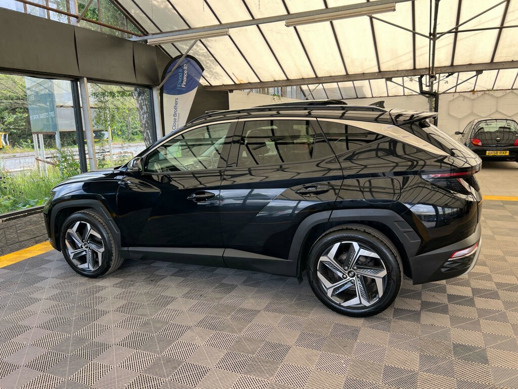 Hyundai Tucson Suv FY72ARO Black #4