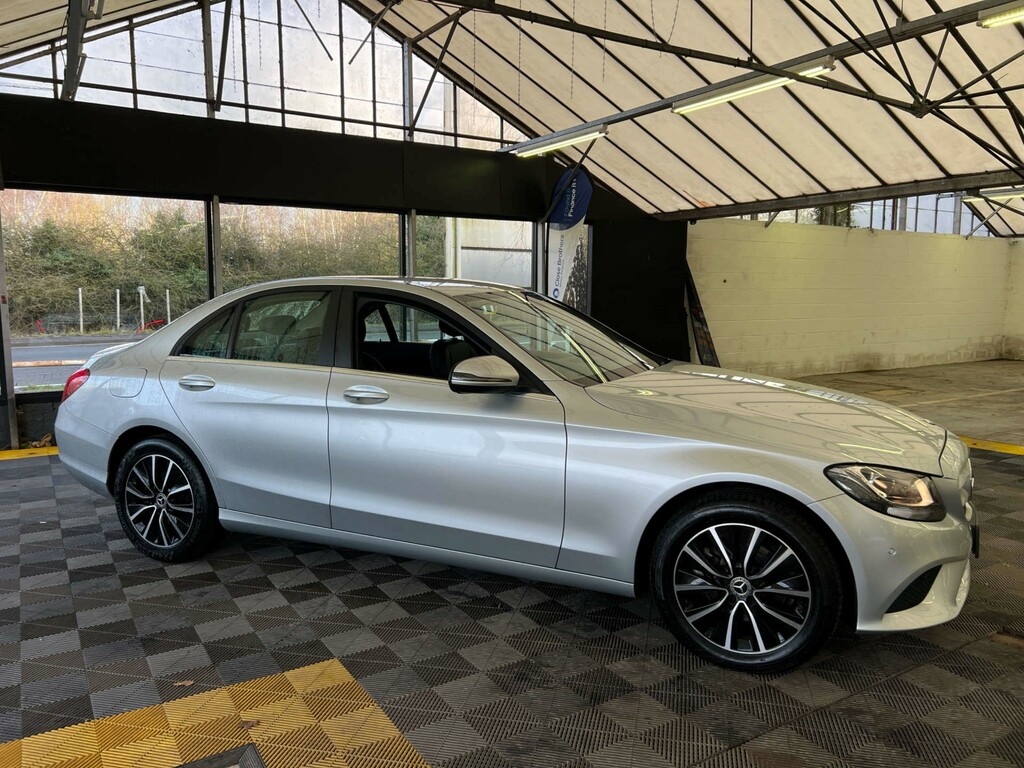 Mercedes-Benz C Class C 220 Amg Line Premium D Black #1