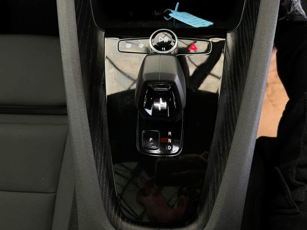 Polestar 2 Long Range Plus Pilot White #17