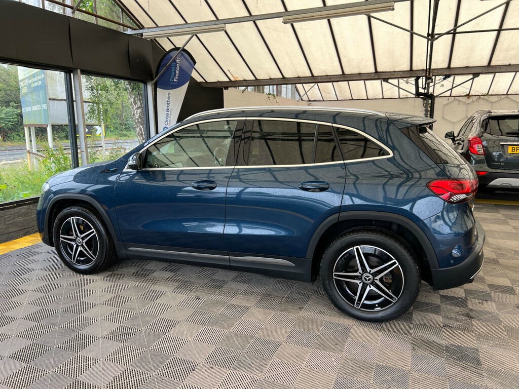 Mercedes-Benz EQA Suv Blue #4