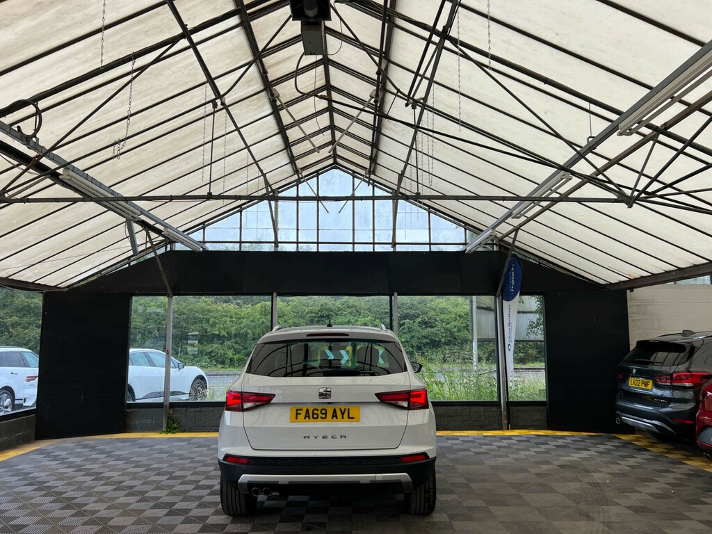 Seat Ateca Suv White #5