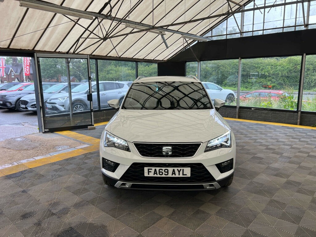 Seat Ateca Suv White #2