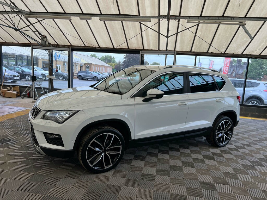 Seat Ateca Suv White #3