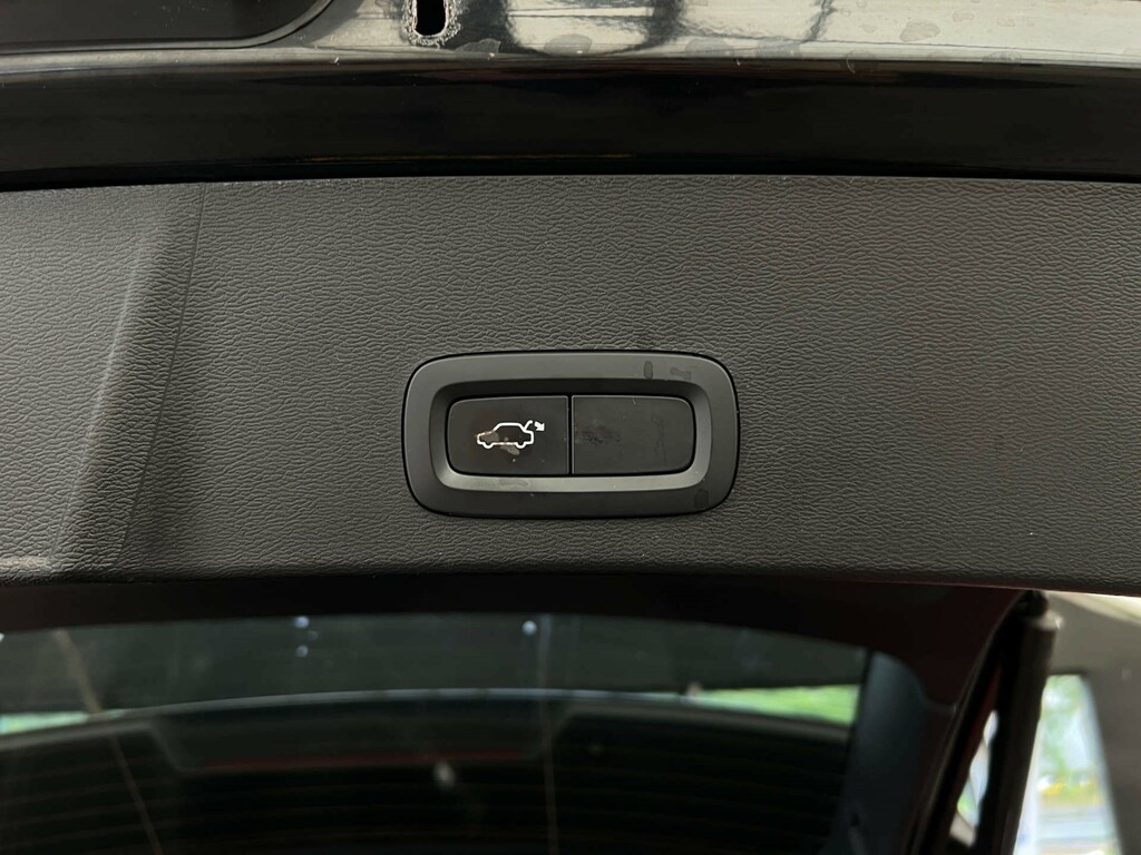 Volvo XC40 D3 R-design Silver #20