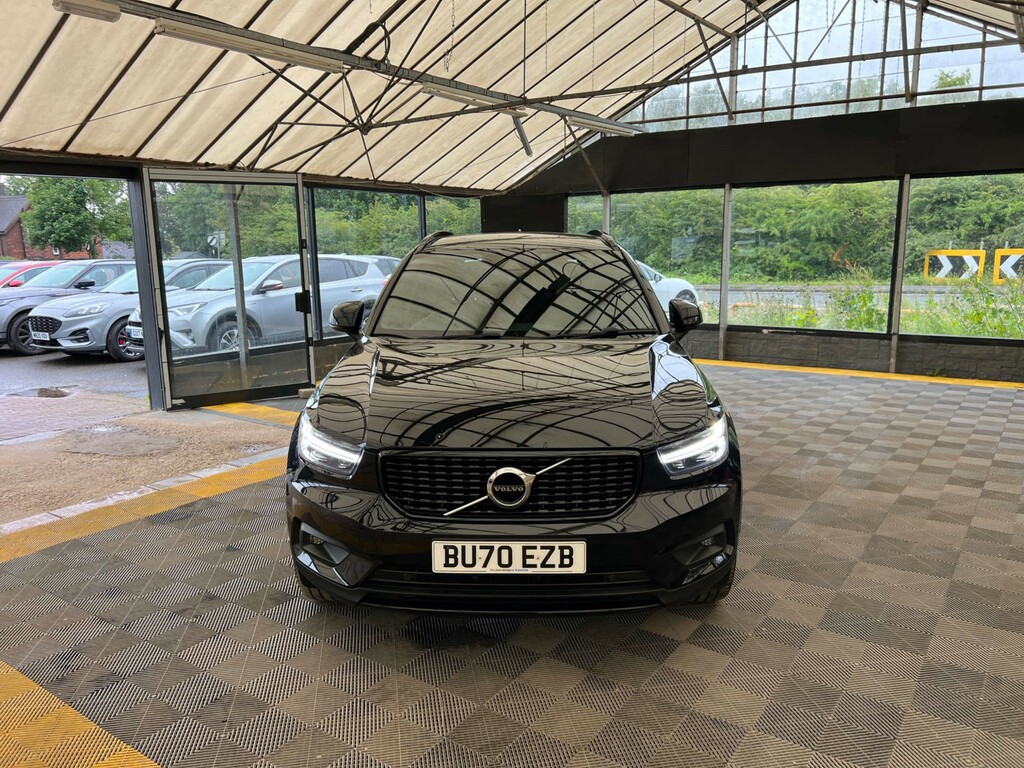 Volvo XC40 D3 R-design Silver #2
