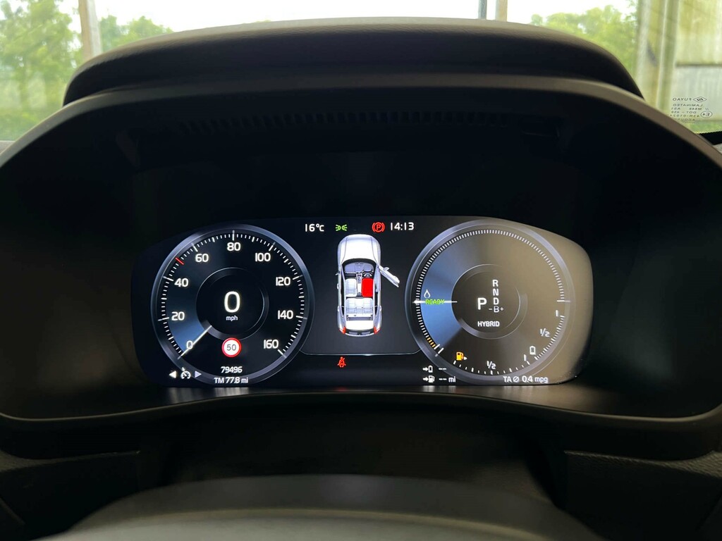 Volvo XC40 D3 R-design Silver #9