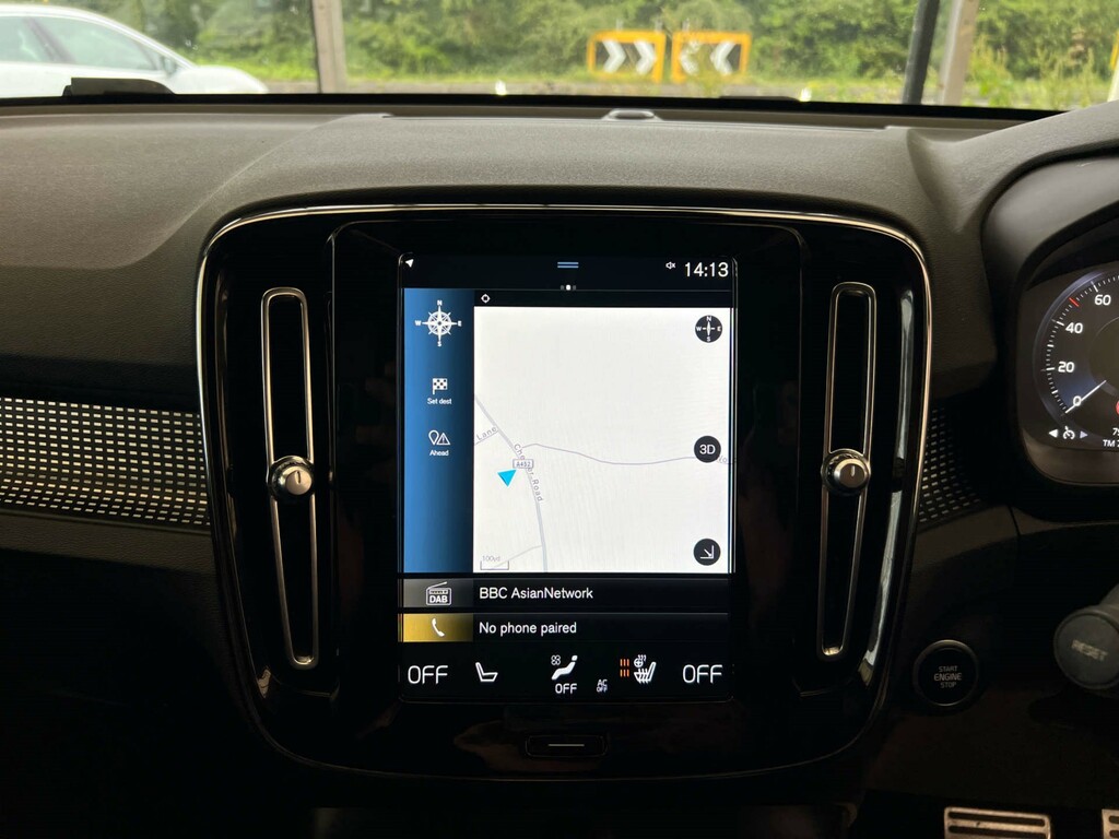 Volvo XC40 D3 R-design Silver #12