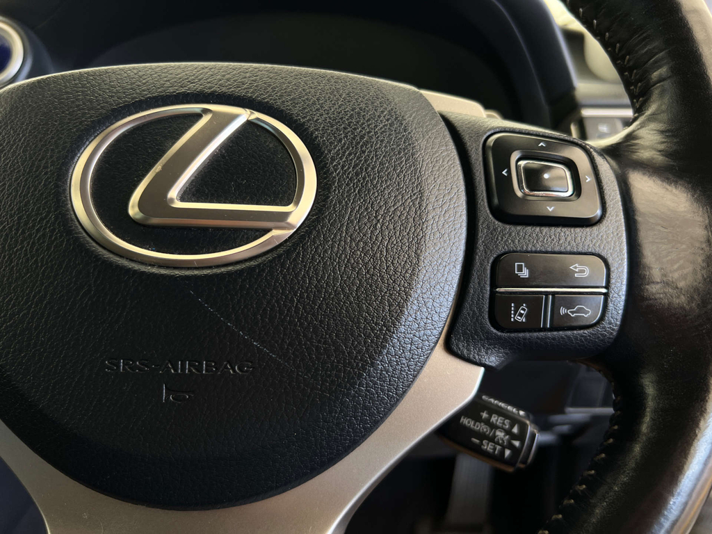 Lexus IS Saloon 2.5 300H Executive Edition E-cvt Euro 6 S Red #10