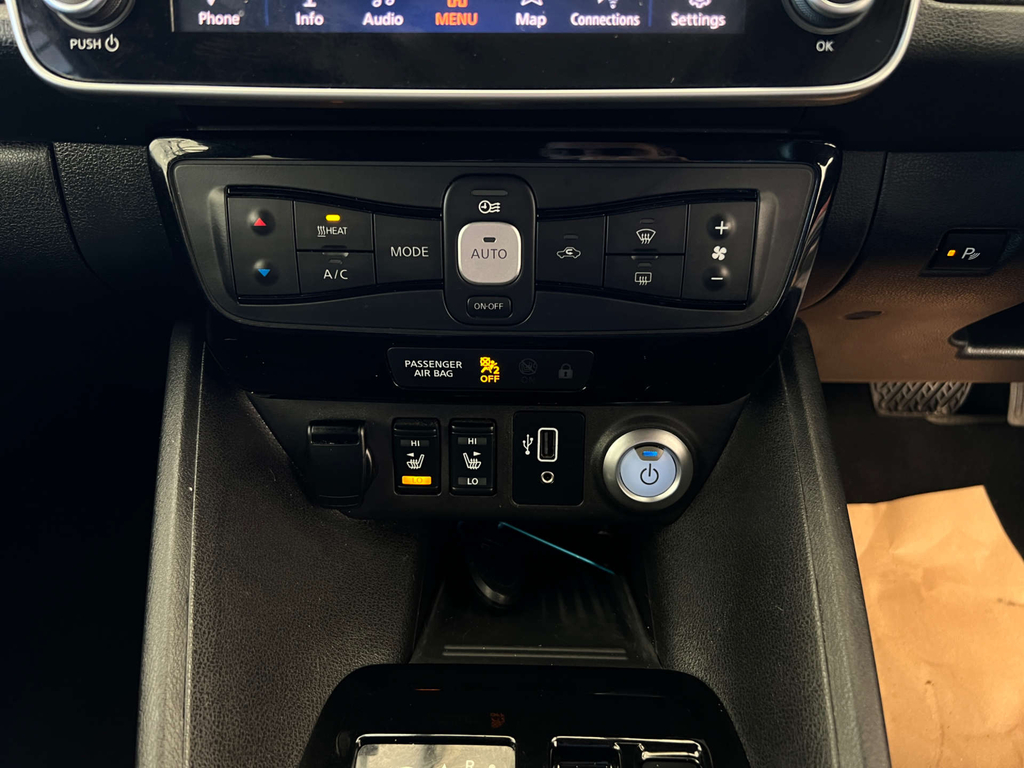 Nissan Leaf 40Kwh N-connecta White #15