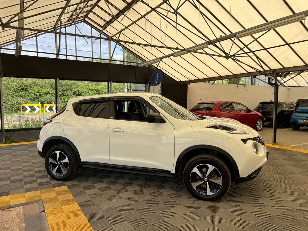 Nissan Juke Suv BF68XMR White #2