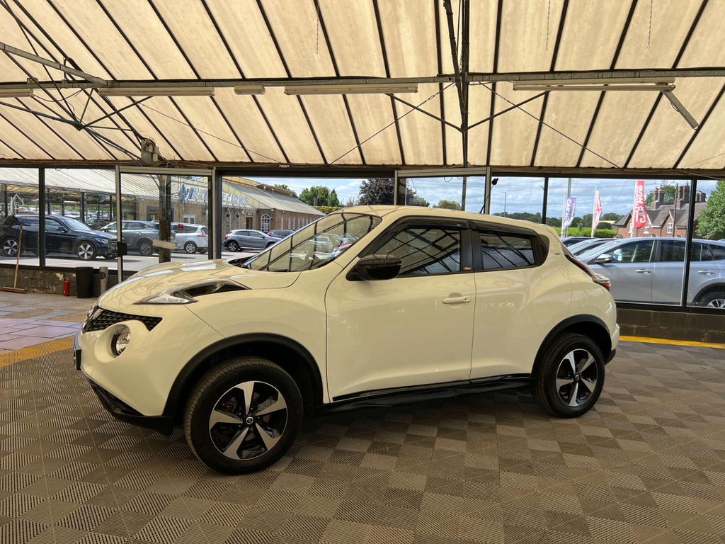 Nissan Juke Suv BF68XMR White #4