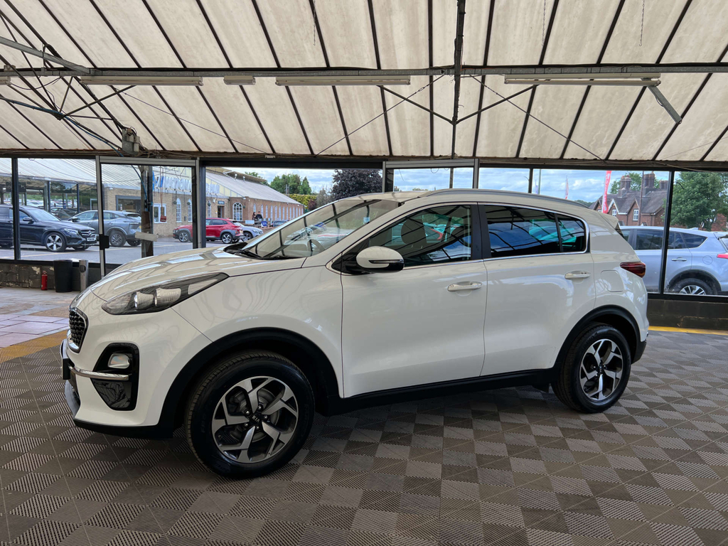 Kia Sportage Suv MK68ZKS White #3