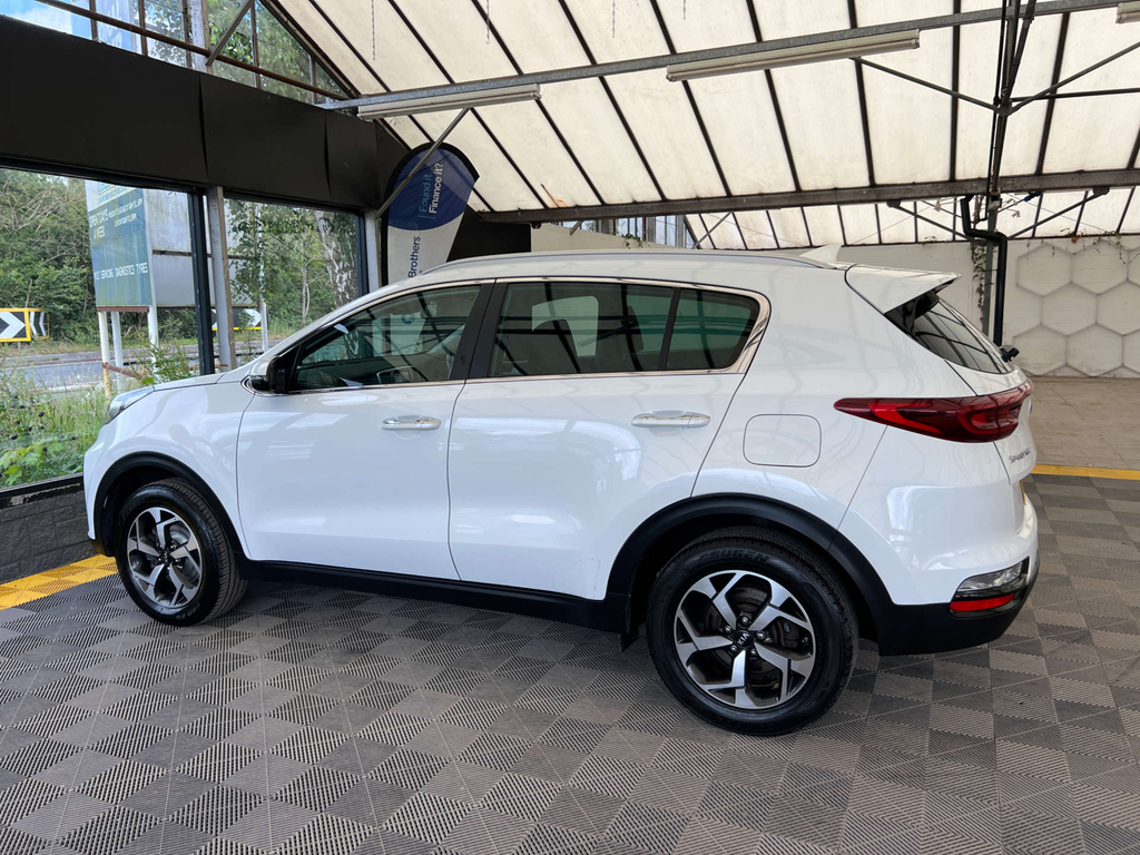 Kia Sportage Suv MK68ZKS White #4