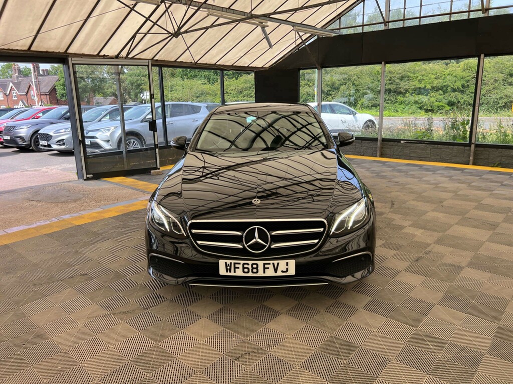 Mercedes-Benz E Class E 220 D Se Black #2