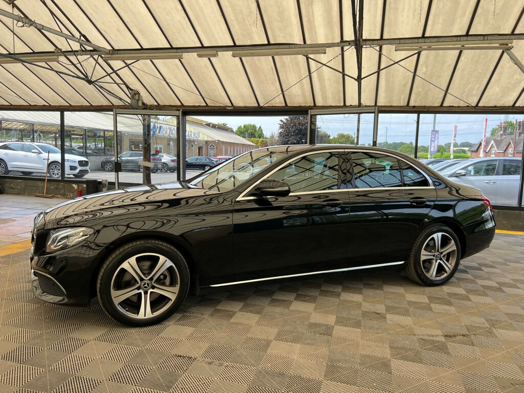 Mercedes-Benz E Class E 220 D Se Black #3