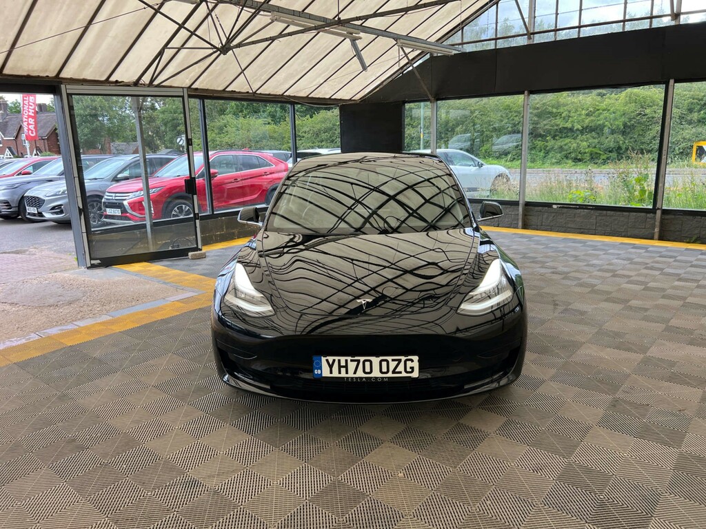 Tesla Model 3 Saloon Black #2