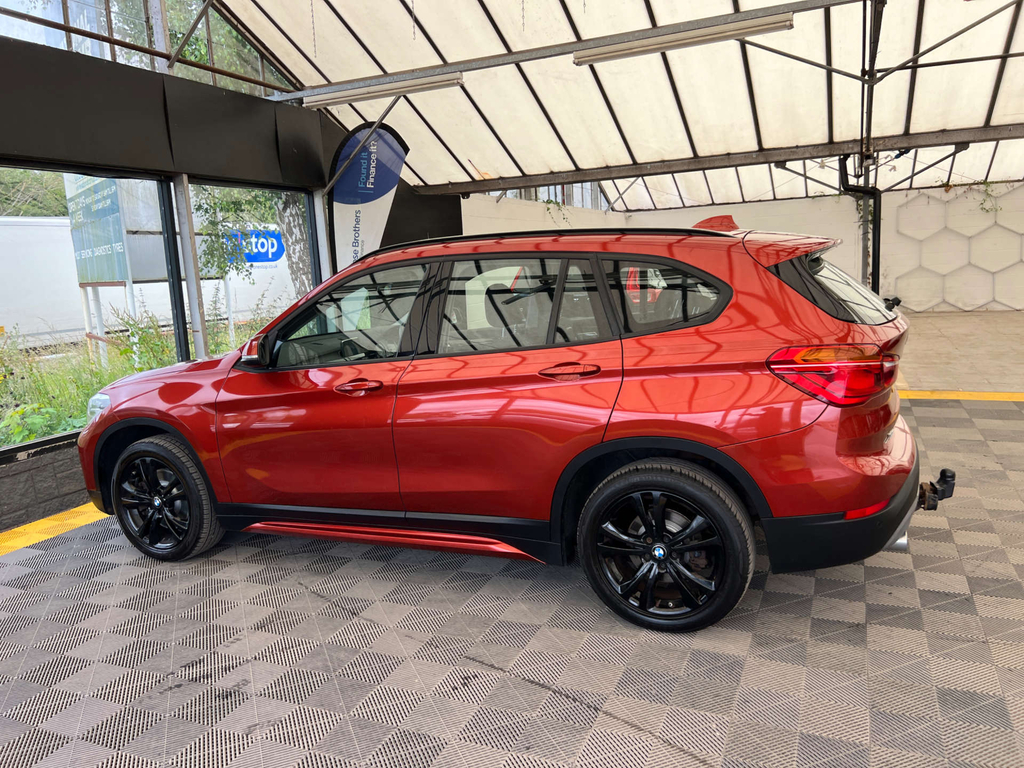 BMW X1 Suv Orange #4