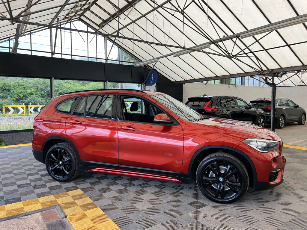 BMW X1 Suv Orange