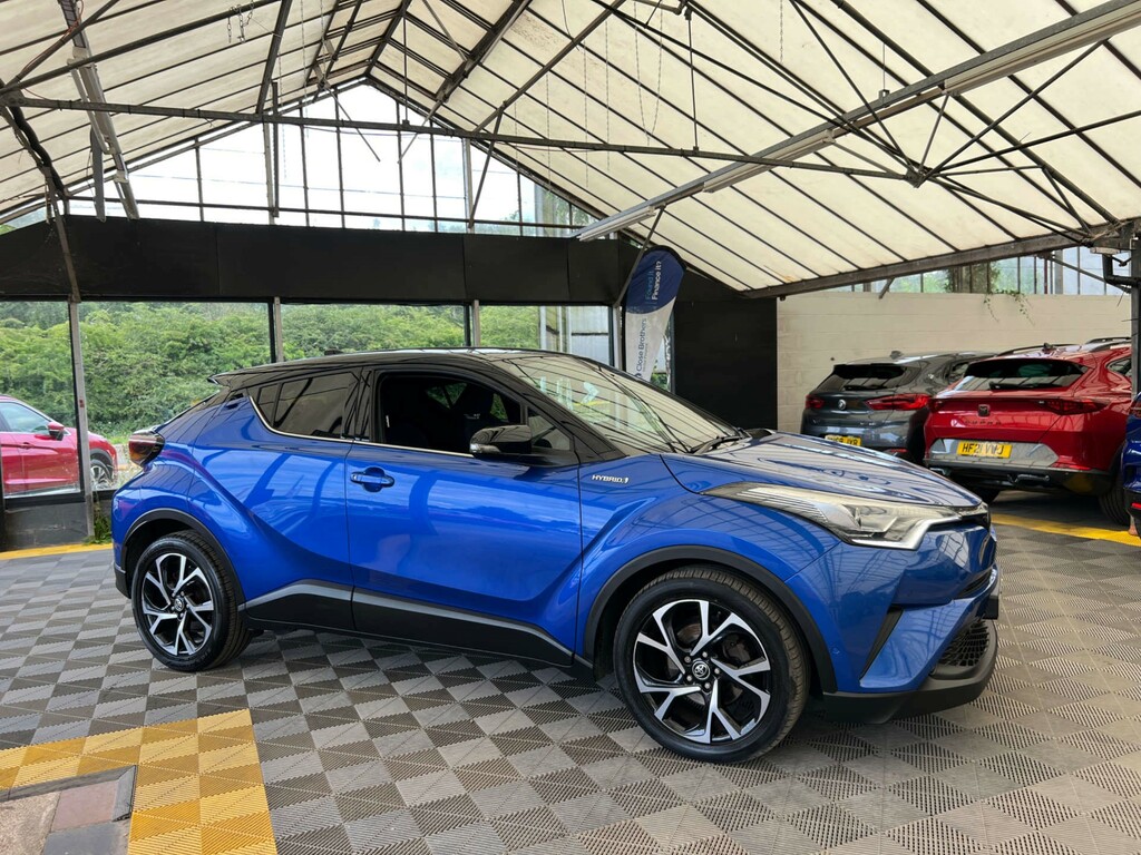 Toyota C-Hr Suv Blue
