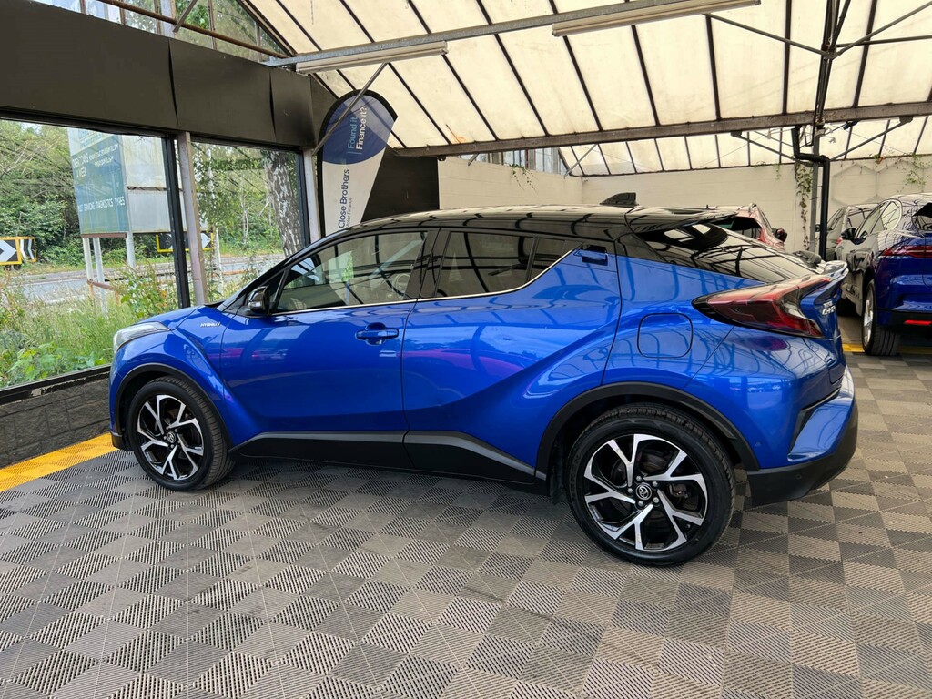 Toyota C-Hr Suv Blue #4