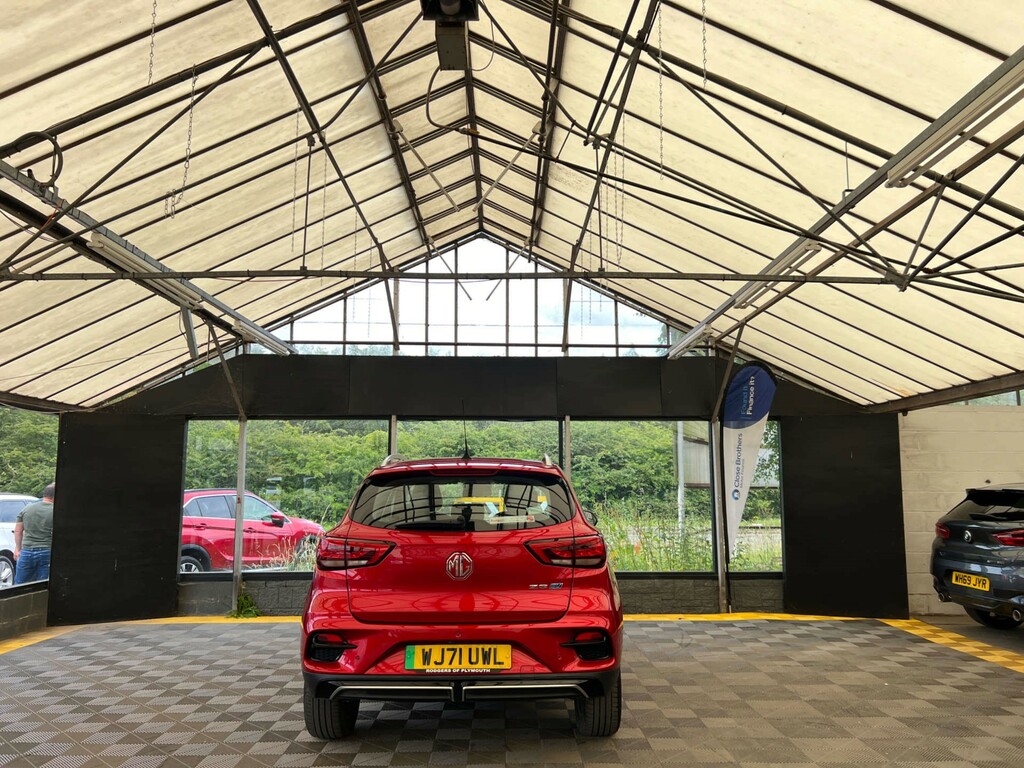MG ZS Suv WJ71UWL Red #5