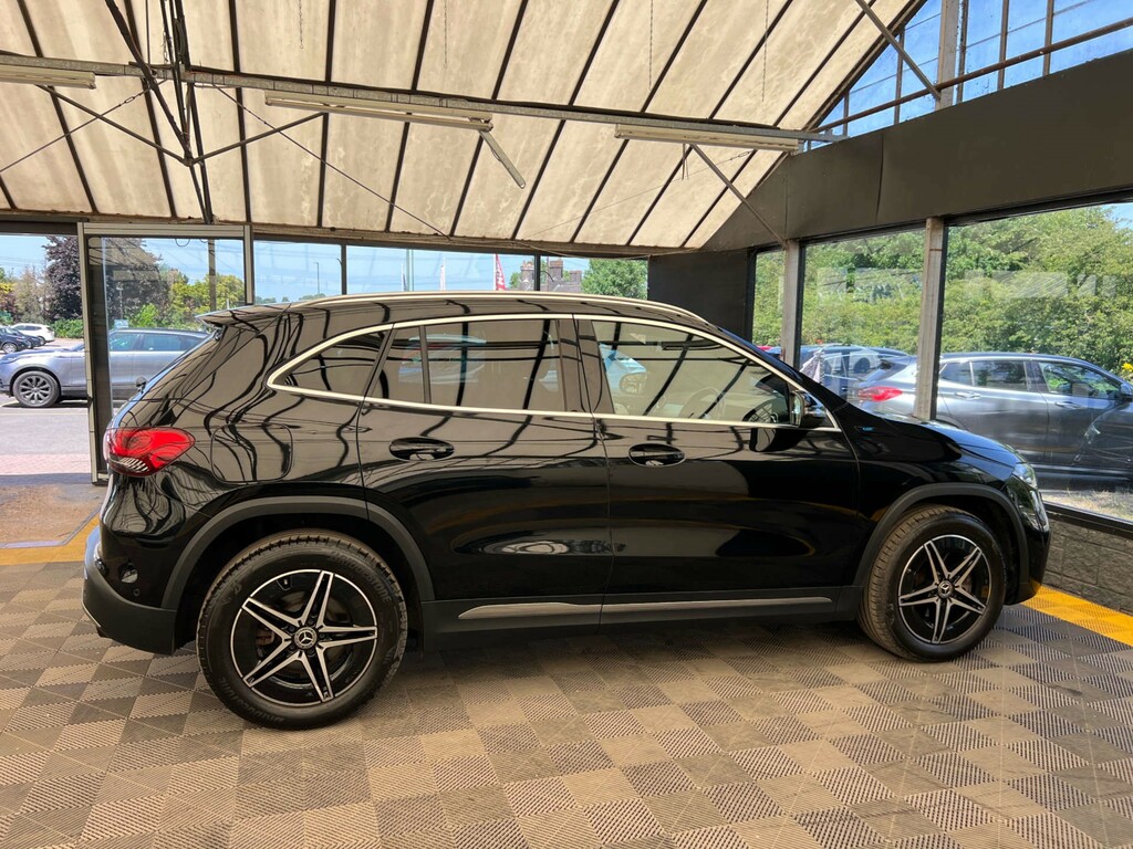 Mercedes-Benz EQA Suv Black #5