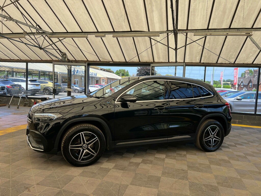 Mercedes-Benz EQA Suv Black #3