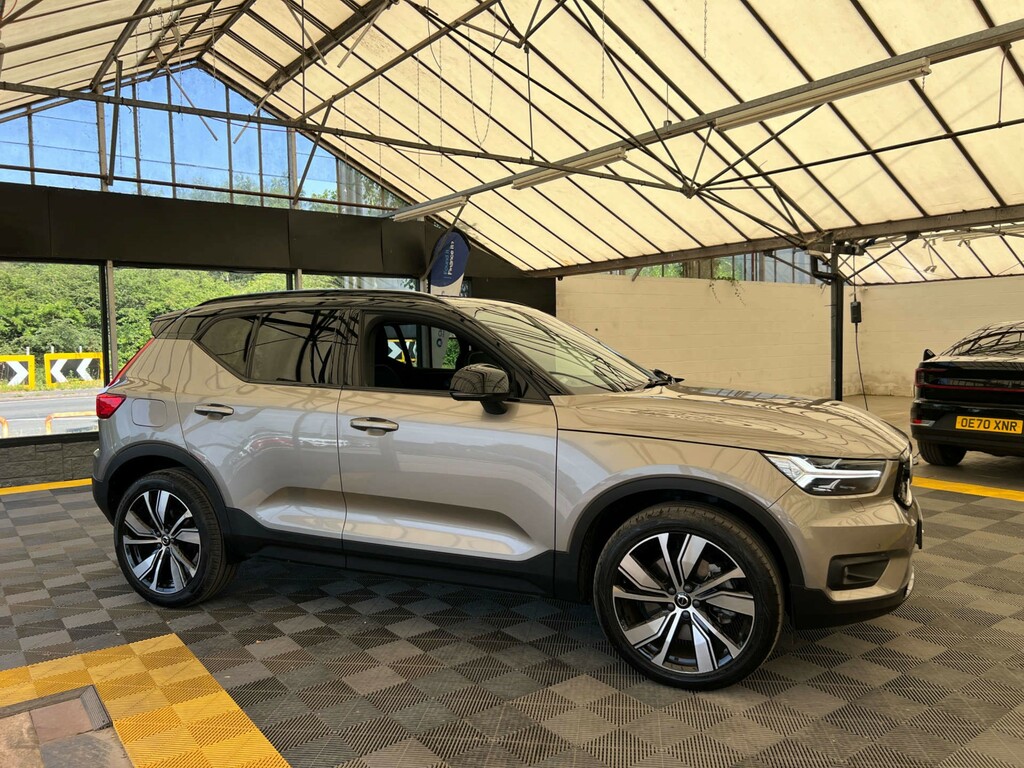 Volvo XC40 Suv BK22KFT Grey