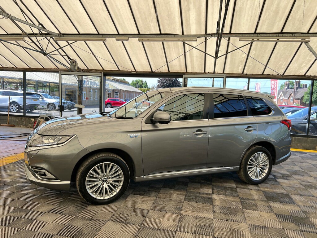 Mitsubishi Outlander Suv Grey #3