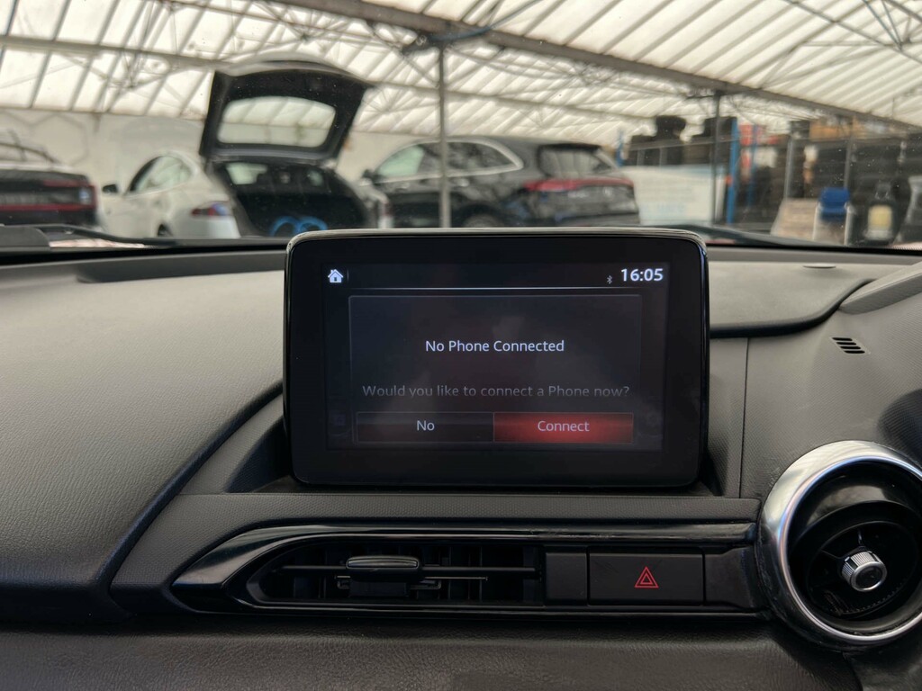 Mazda MX-5 Convertible 1.5 Skyactiv-g Sport Nav Euro 6 2 Silver #11