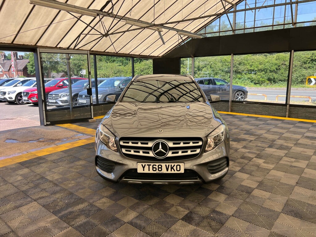 Mercedes-Benz GLA Class Suv Grey #2