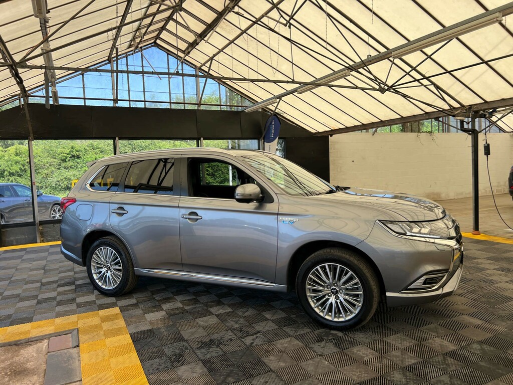 Mitsubishi Outlander Suv Grey