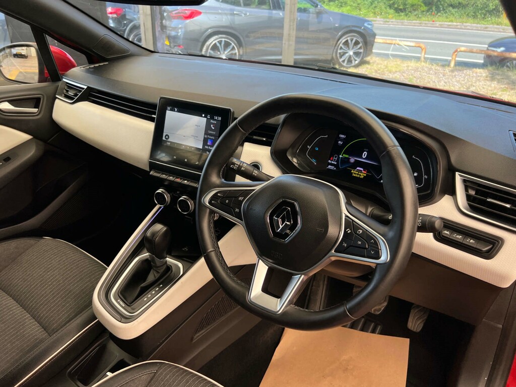 Renault Clio Hatchback Red #5
