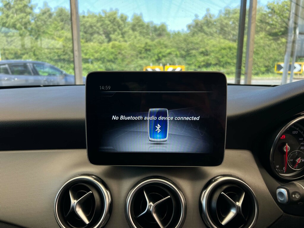Mercedes-Benz GLA Class Gla 180 Urban Edition Grey #13