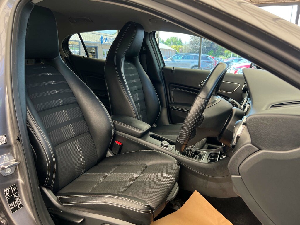 Mercedes-Benz GLA Class Gla 180 Urban Edition Grey #6
