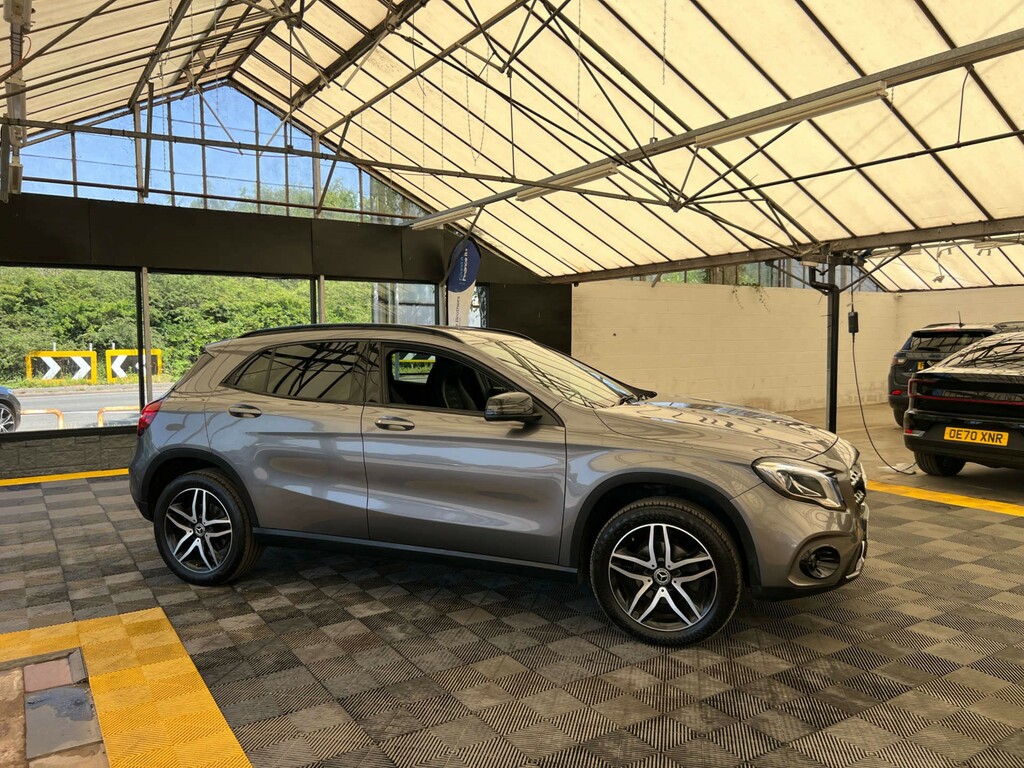 Mercedes-Benz GLA Class Gla 180 Urban Edition Grey