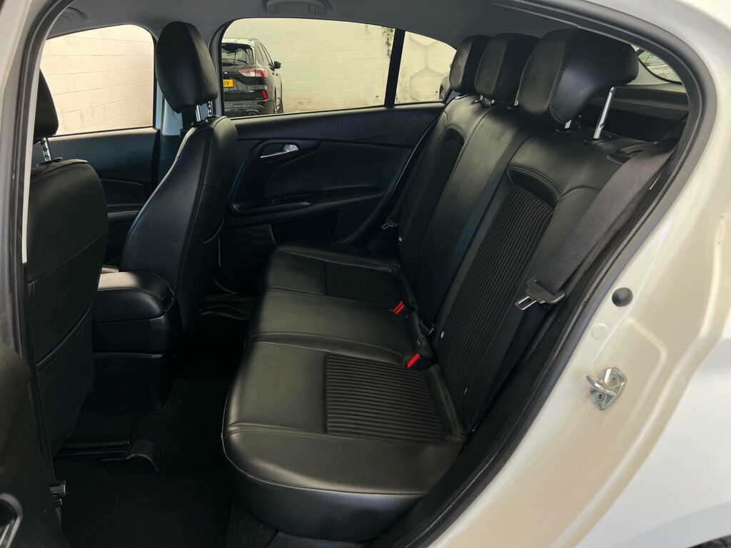 Fiat Tipo 1.4 Mpi Easy Plus Hatchback Euro White #17