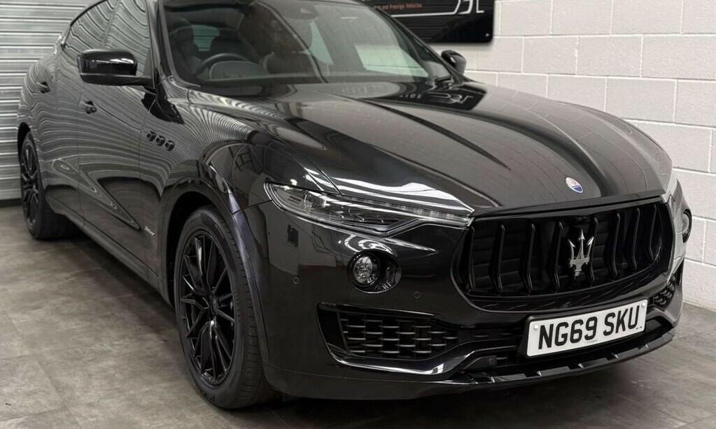 Maserati Levante 3.0 V6 Granlusso Black