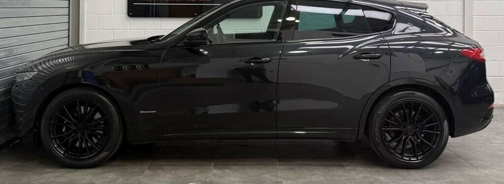 Maserati Levante 3.0 V6 Granlusso Black #5